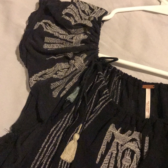 Free People blouse with tassels - Picture 3 of 5